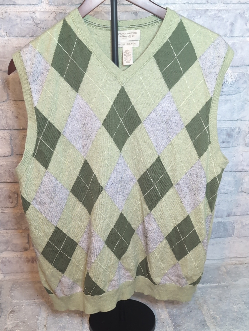 Banana Republic Light Green and Olive Cotton Cashmere Argyle V-Neck Sweater Vest